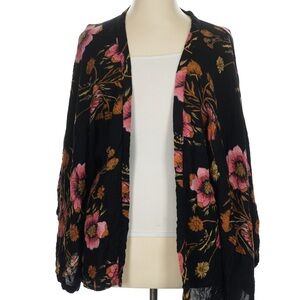Style Envy Black Floral Women's Poncho